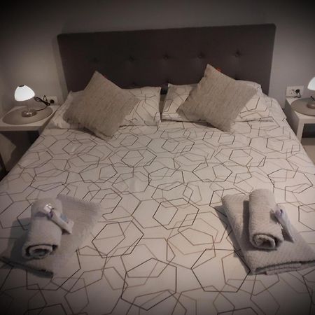 Elly Apartments Сплит Экстерьер фото
